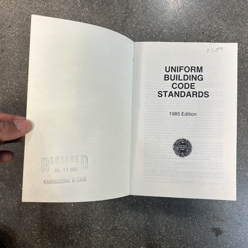 Uniform Building Code 1985 Paperback First Printing - Picture 2 of 10